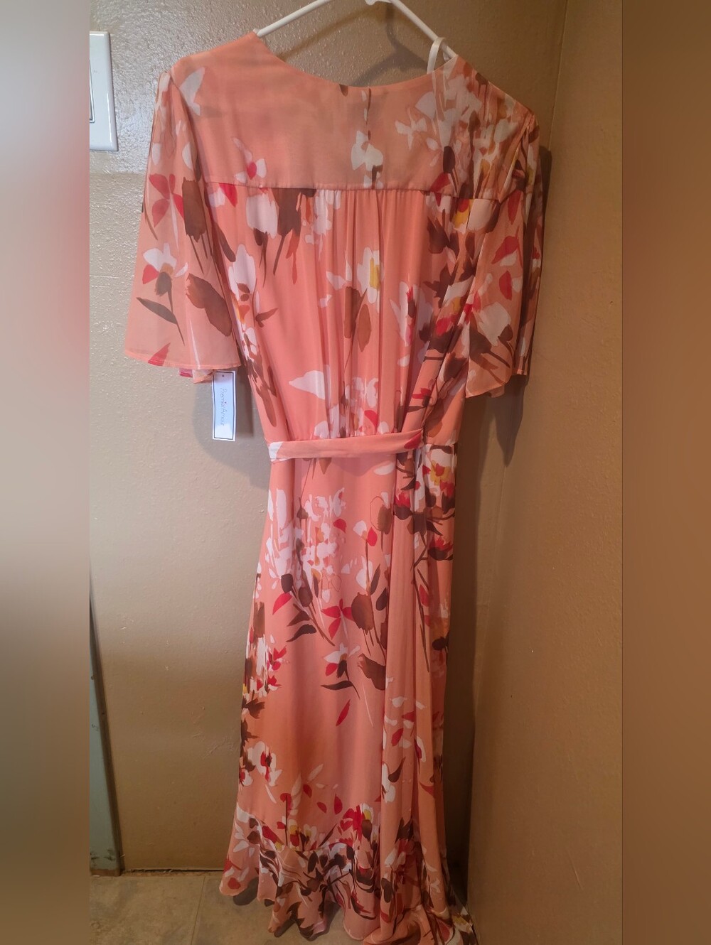 Premier Peach-Pink Floral Wrap Midi Dress - Picture 3 of 5